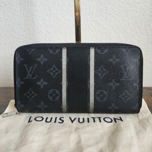 Louis Vuitton Monogram Eclipse Fragment Zippy Organizer